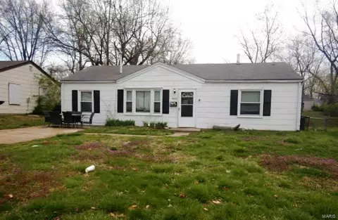 9810 Dennis Dr, Saint Louis, MO 63136