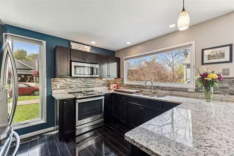 Kitchen - 1130 Shadowfaire Ct, Ballwin, MO 63021 photo 2 of 2
