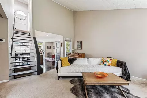 Living - 1130 Shadowfaire Ct, Ballwin, MO 63021 photo 2 of 3