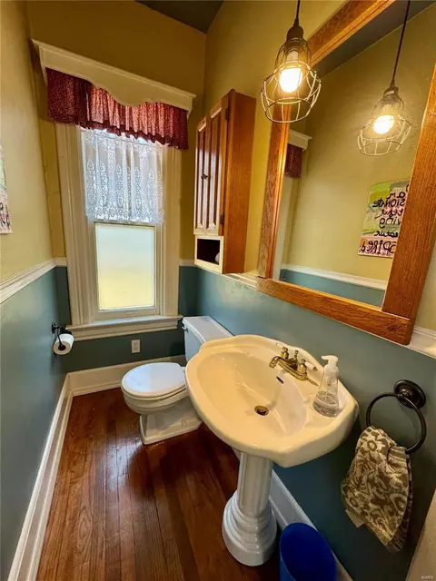 Bath - 229 Hereford Ave, Ferguson, MO 63135 photo 1 of 5