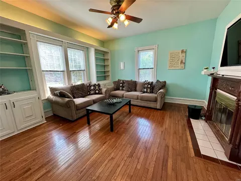 Living - 229 Hereford Ave, Ferguson, MO 63135 photo 1 of 4