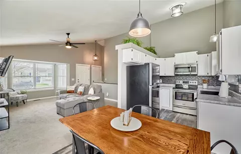 Kitchen - 203 Mondair Dr, O'fallon, MO 63368 photo 1 of 4