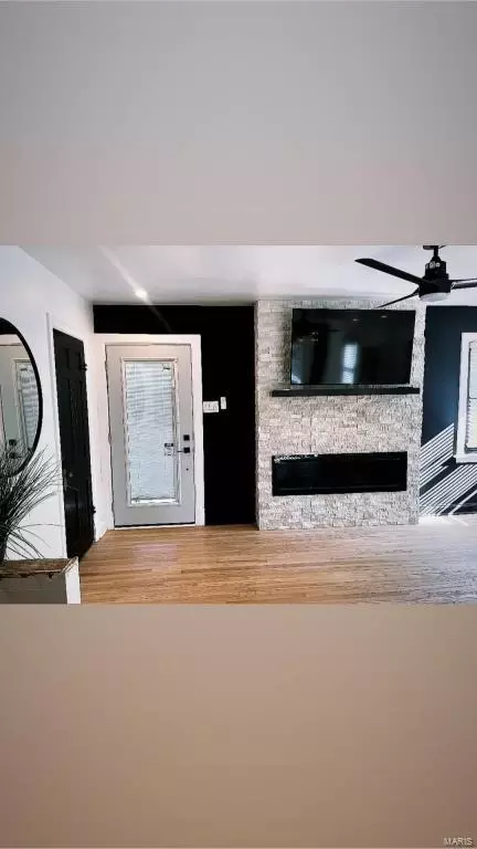 Living - 10258 Driver Ave, Overland, MO 63114 photo 2 of 3