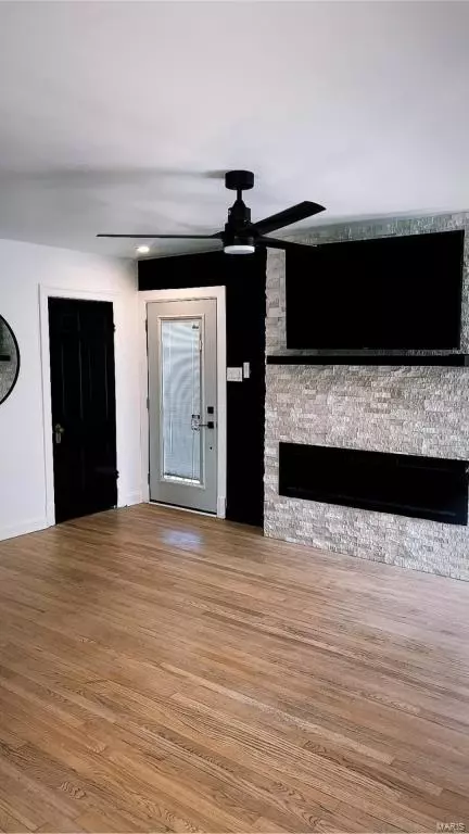 Living - 10258 Driver Ave, Overland, MO 63114 photo 3 of 3