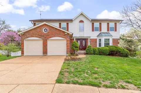 4848 Daltrey Ct, Saint Louis, MO 63129