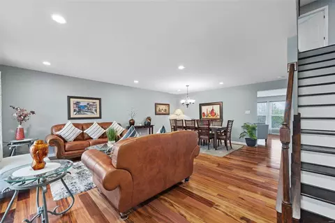 Living - 16825 Hickory Crest Dr, Wildwood, MO 63011 photo 3 of 5