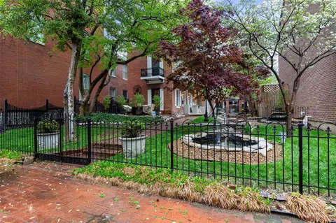 935 Morrison Ave, Saint Louis, MO 63104