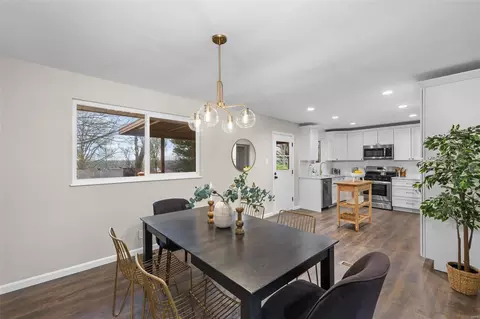 Dining - 577 Bridgebend Rd, Manchester, MO 63021 photo 4 of 5