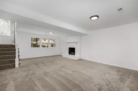 Living - 577 Bridgebend Rd, Manchester, MO 63021 photo 5 of 9