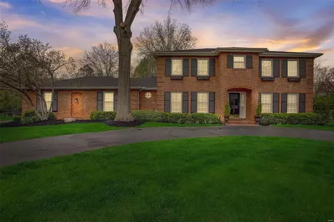 12579 Falling Leaves Ct, Saint Louis, MO 63141