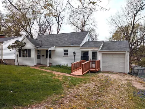 523 N Clay Ave, Saint Louis, MO 63135