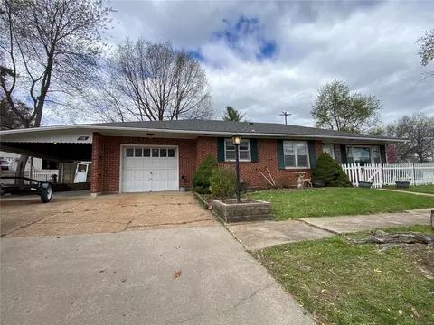 311 W 14th St, Hermann, MO 65041 photo 1