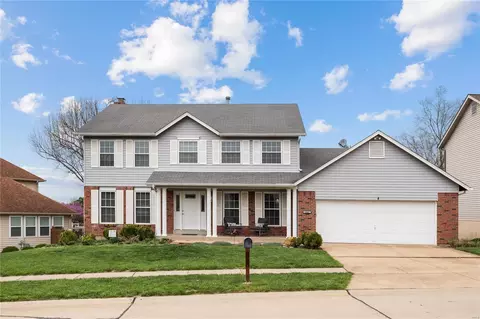 1041 Grand Tree Ct, Fenton, MO 63026