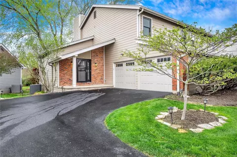 701 Turtle Cv, Ballwin, MO 63011
