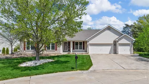3408 Clearfield Ln, Saint Charles, MO 63303