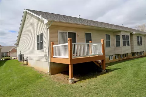 Exterior - 253 Crystal Ridge Dr, O'fallon, MO 63366 photo 2 of 2