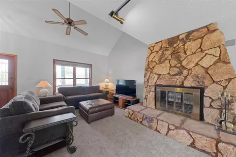 Living - 18425 Melrose Rd, Wildwood, MO 63069 photo 4 of 6