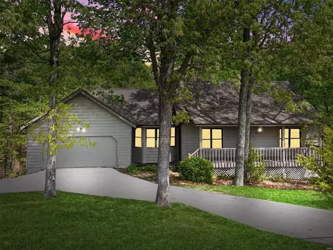 18425 Melrose Rd, Wildwood, MO 63069