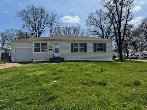 1258 Nectar Dr, Saint Louis, MO 63137
