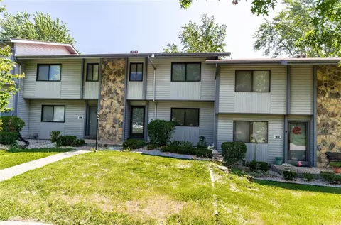 2304 Gascony Dr, Lake Saint Louis, MO 63367