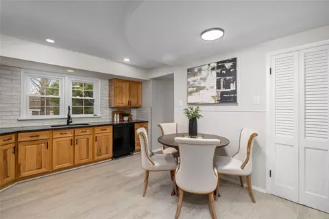 Dining - 925 Dyerdown Ave, Saint Louis, MO 63135 photo 3 of 5