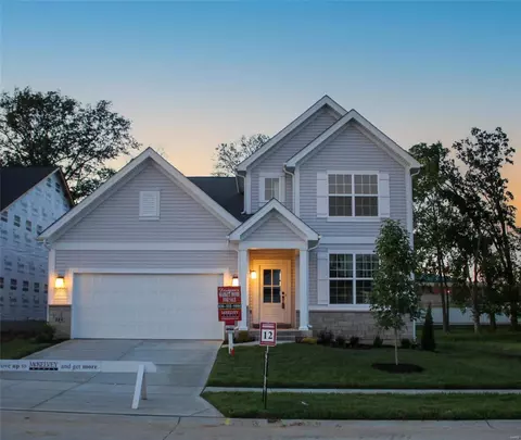 224 Randlin Dr, O'fallon, MO 63367