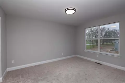 Bedroom - 224 Randlin Dr, O'fallon, MO 63367 photo 3 of 4