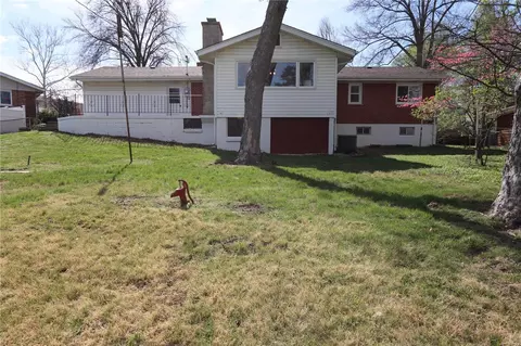 Exterior - 131 Romine Cir, Ballwin, MO 63011 photo 3 of 6