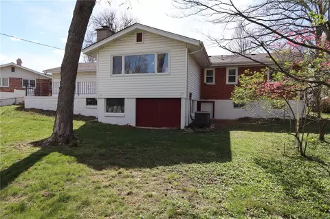 Exterior - 131 Romine Cir, Ballwin, MO 63011 photo 4 of 6