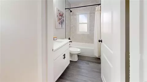 Bath - 131 Romine Cir, Ballwin, MO 63011 photo 2 of 3