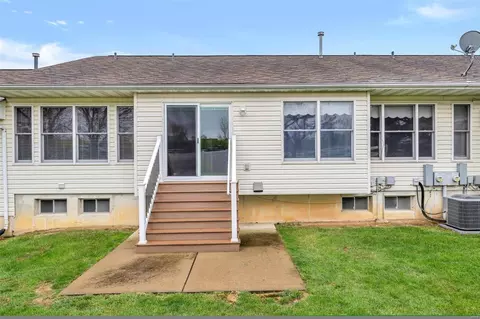 Exterior - 2104 Ingalls Cir #B, O'fallon, MO 63368 photo 9 of 13