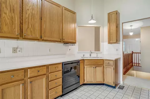 Kitchen - 2104 Ingalls Cir #B, O'fallon, MO 63368 photo 2 of 5
