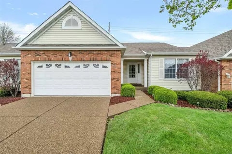 2104 Ingalls Cir #B, O'fallon, MO 63368