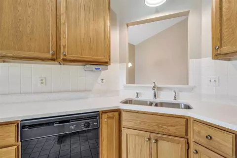 Kitchen - 2104 Ingalls Cir #B, O'fallon, MO 63368 photo 3 of 5