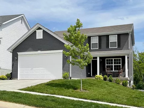 16760 River Stone Dr, Florissant, MO 63031