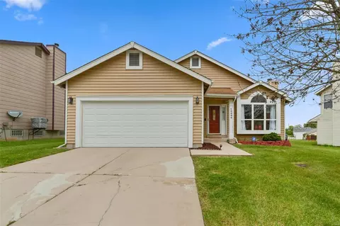 14444 Williamsburg Manor Dr, Florissant, MO 63034