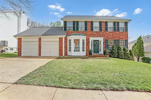 1595 Rosewood Terrace Dr, Ballwin, MO 63021