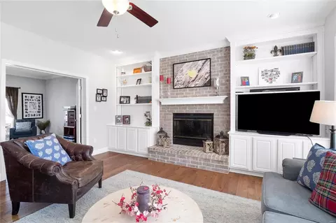 Living - 226 Falcon Hill Dr, O'fallon, MO 63368 photo 5 of 8