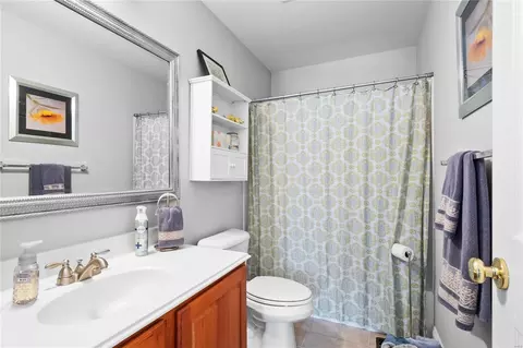 Bath - 226 Falcon Hill Dr, O'fallon, MO 63368 photo 2 of 5