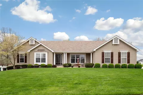 5740 Westchester Meadow Dr, Weldon Spring, MO 63304