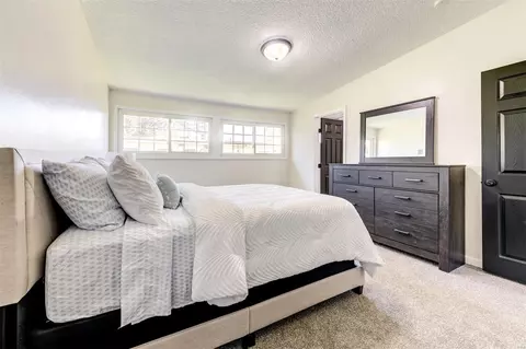 Bedroom - 8432 Buckthorn Dr, Berkeley, MO 63134 photo 3 of 5