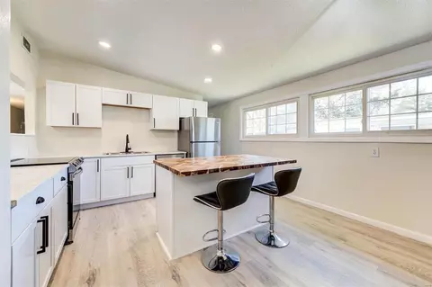 Kitchen - 8432 Buckthorn Dr, Berkeley, MO 63134 photo 1 of 5