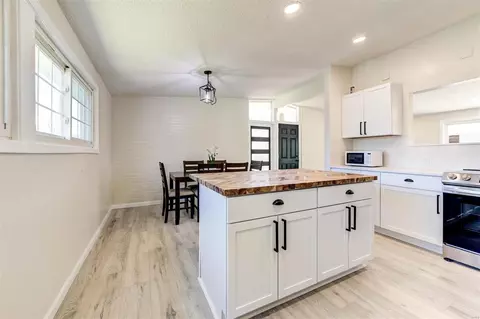 Kitchen - 8432 Buckthorn Dr, Berkeley, MO 63134 photo 5 of 5