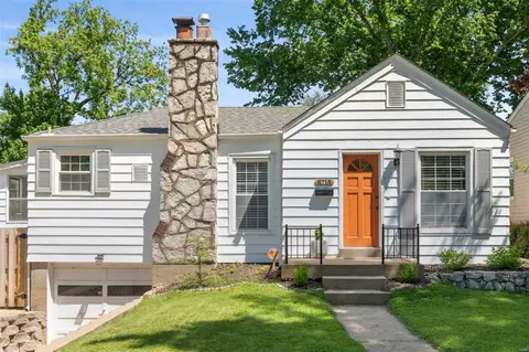 8715 Litzsinger Dr, Brentwood, MO 63144
