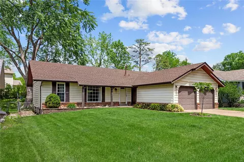 Exterior - 433 Madrina Ct, Ballwin, MO 63021 photo 2 of 4