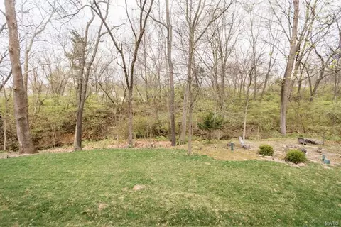 View/Area - 853 Gardenway Drive Dr, Ballwin, MO 63011 photo 2 of 2
