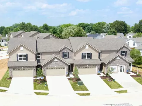 72 Richmond Center Ct, Saint Peters, MO 63376