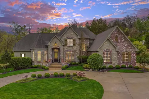 1128 Shepard Oaks Dr, Wildwood, MO 63038
