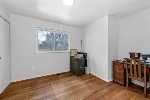 Bedroom - 402 Brooktree Dr, Ballwin, MO 63011 photo 4 of 7