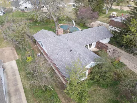 Exterior - 402 Brooktree Dr, Ballwin, MO 63011 photo 8 of 8